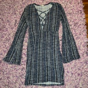 Bell sleeve bodycon dress